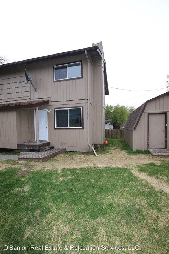 Building Photo - 813 W 75th Ave