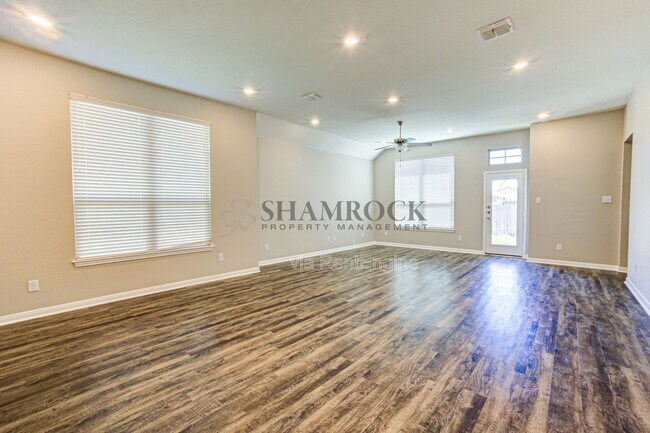Foto del edificio - 10225 Biltmore Dr