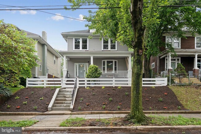 Foto del edificio - 1843 Monroe St NE