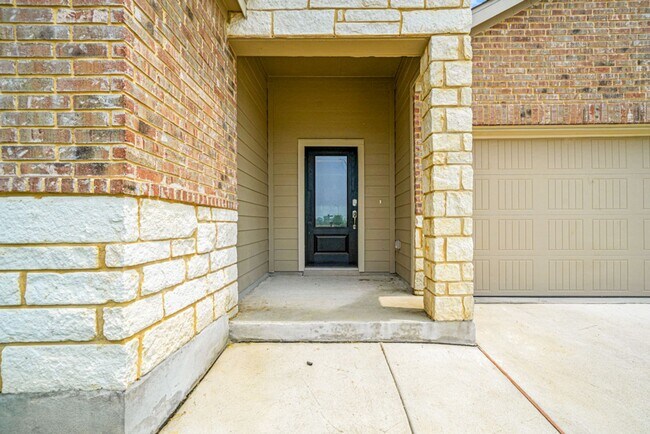 Building Photo - SIngle Story in Cordova Crossing!