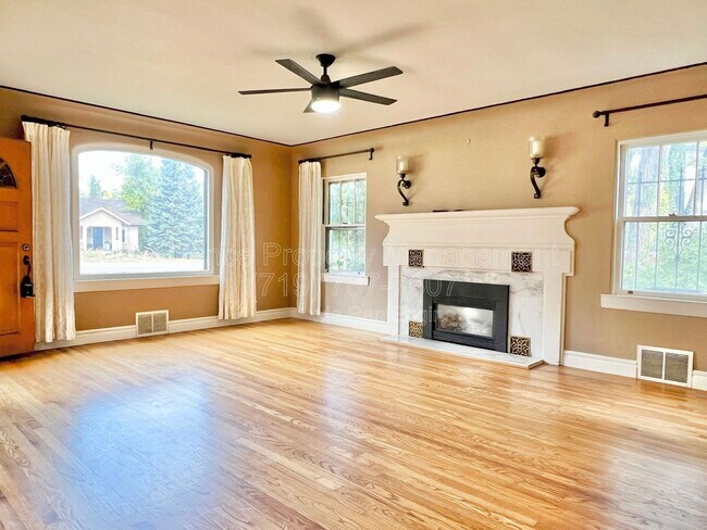 Foto del edificio - 401 Cheyenne Blvd