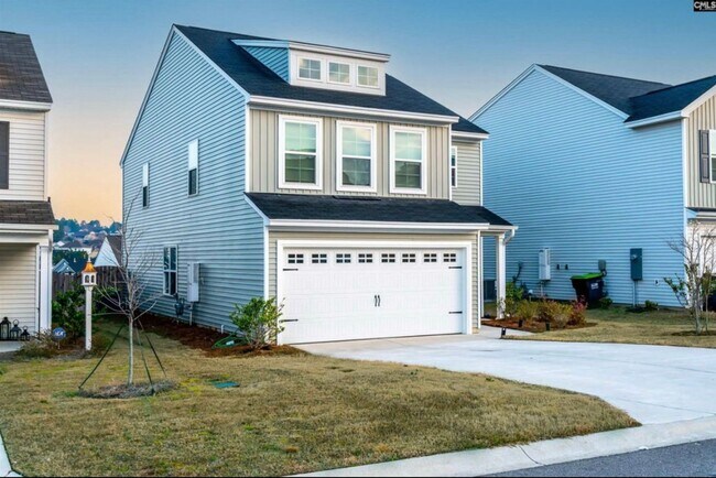Foto del edificio - Intriguing Three Bedroom Home in Lexington...