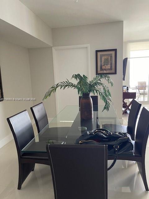 Building Photo - 21055 Yacht Club Dr