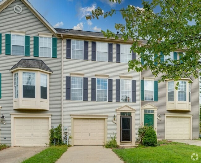 Building Photo - 6111 Silver Arrows Way