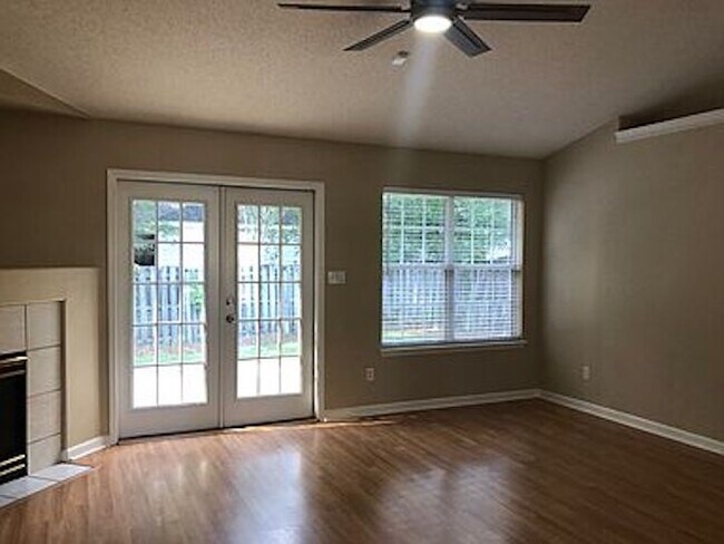 Building Photo - 1314 Silver Moon Ct