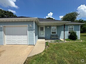 Building Photo - 2124 Audrey Ln