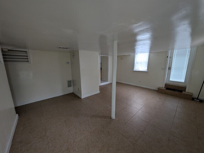 Foto del edificio - 709 Scott Blvd