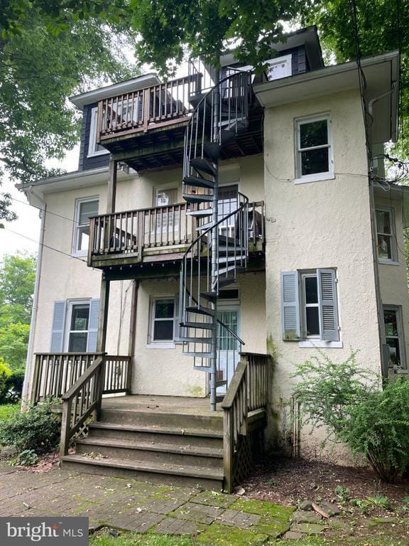 Building Photo - 2310 Sulgrave Ave