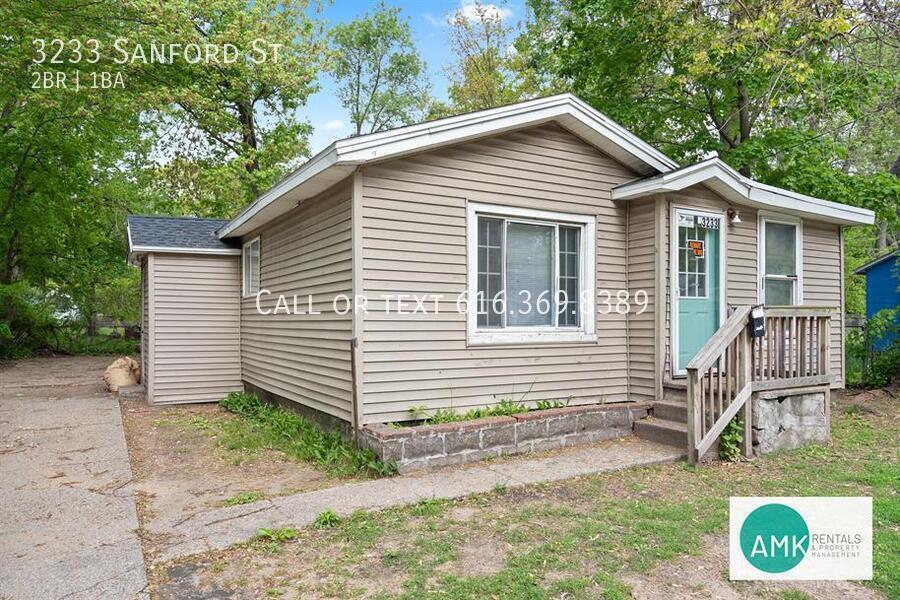Foto principal - 3233 Sanford St