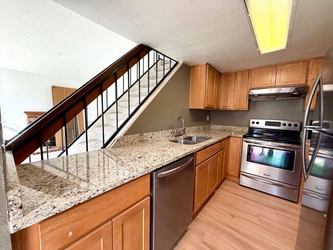 Foto del edificio - Peaceful Condo Retreat with Loft - Pet Friendly & Well Located