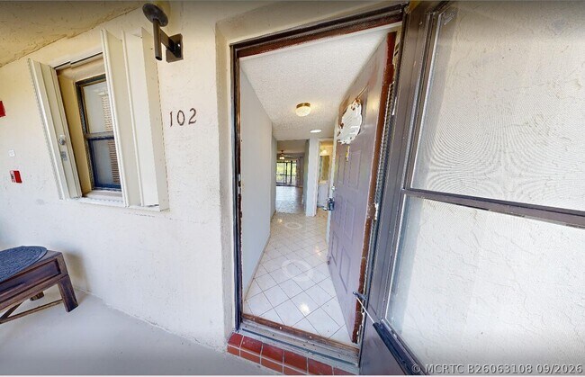 Building Photo - 7142 Golf Colony Ct