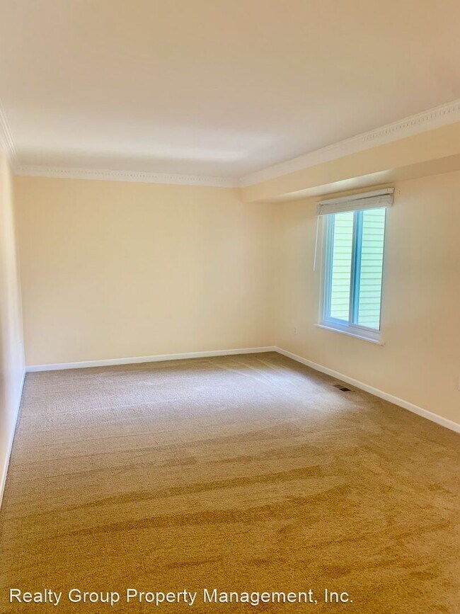 Foto del edificio - 3 br, 2.5 bath House - 16 BRIAN CT
