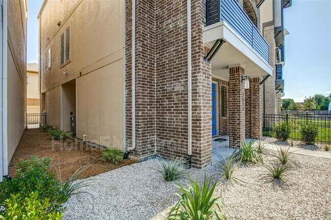Building Photo - 7827 Verona Pl