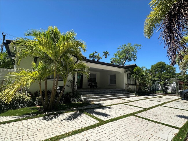 Foto del edificio - 6080 SW 16th St