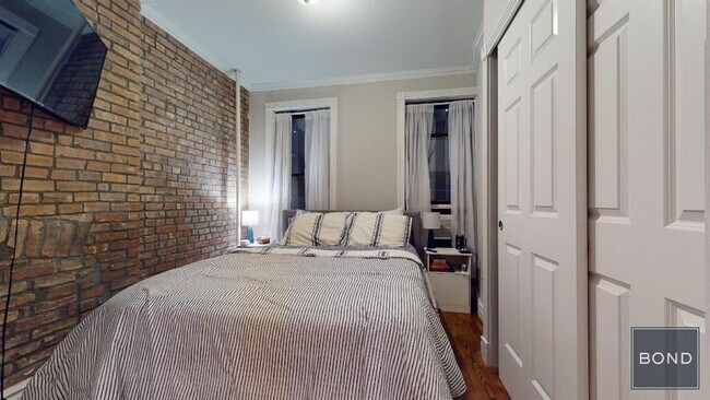 Building Photo - 493 Second Avenue