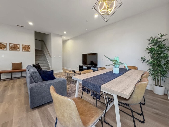 Foto del edificio - 28411 Torch Pkwy