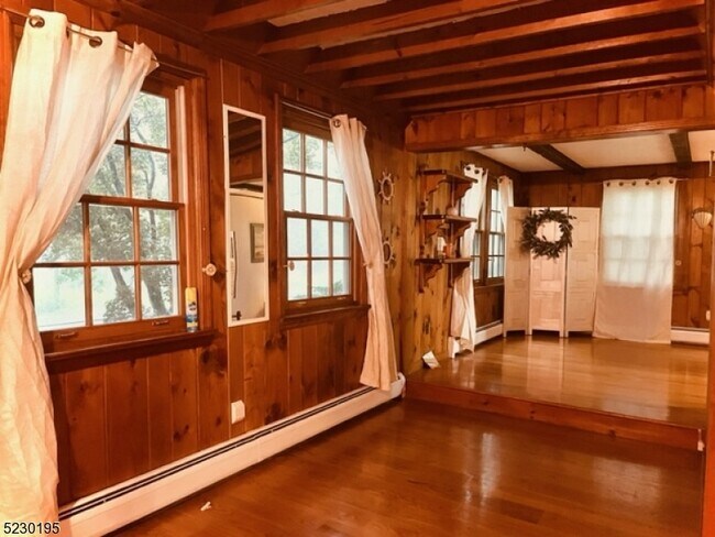 Foto del edificio - 640 Limecrest Rd