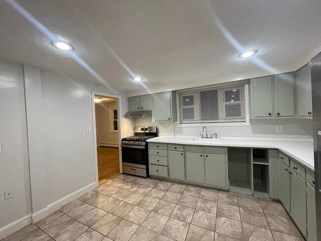 Foto del edificio - 14 Irving St