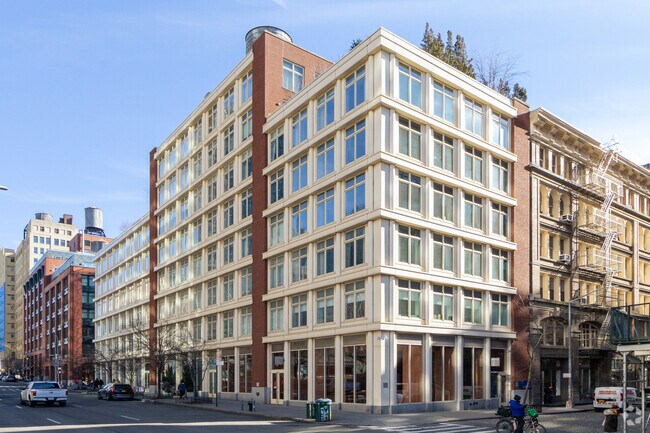 Building Photo - 145 Greene St