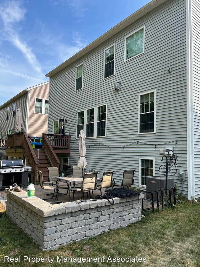 Building Photo - 5 br, 3.5 bath House - 170 Stonehaven Drive