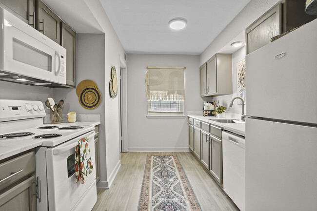 Kitchen - Regency Point