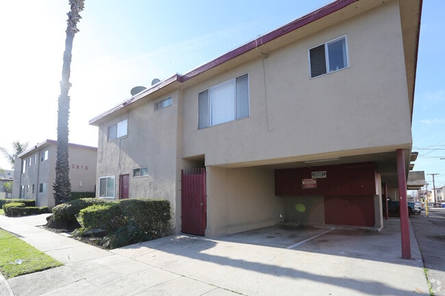 Building Photo - 3875 Wade St