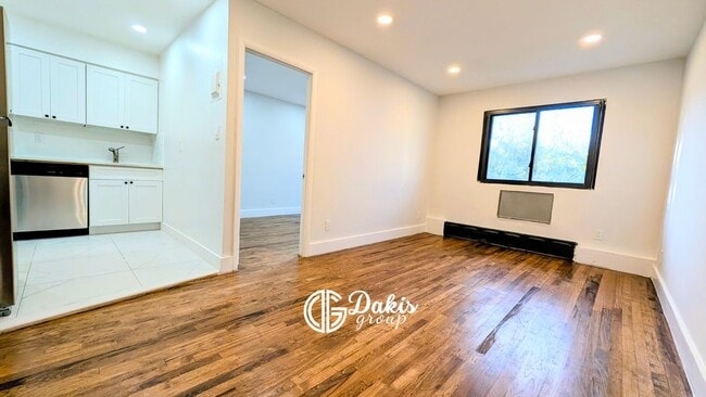 Building Photo - 25-33 23rd Street, DG1