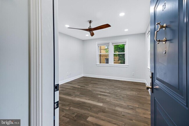 Foto del edificio - 2903 R St SE