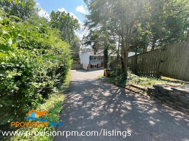 Building Photo - 379 Blossom Tree Dr