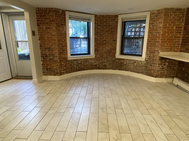 Foto del edificio - 482 Columbus Ave