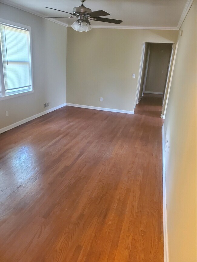 Foto del edificio - 1820 Berkshire Dr