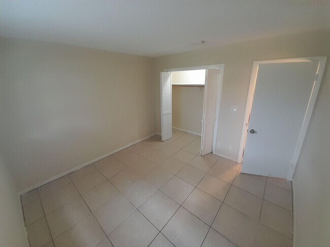 Foto del edificio - 412 Conniston Rd