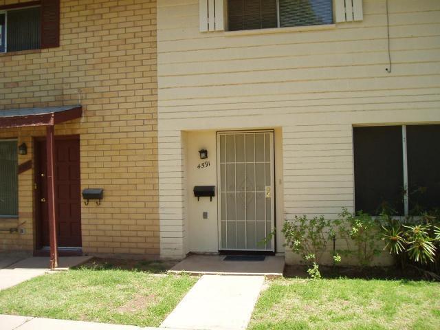 Building Photo - Tempe 3 Bed/1.5 Bath Townhouse w/Community...