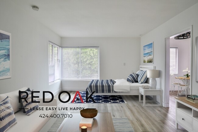 Foto del edificio - 8514 Sherwood Dr