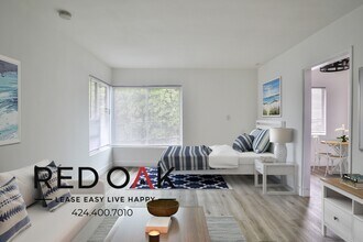 Building Photo - 8514 Sherwood Dr