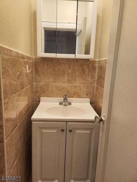 Building Photo - 80 Union Ave