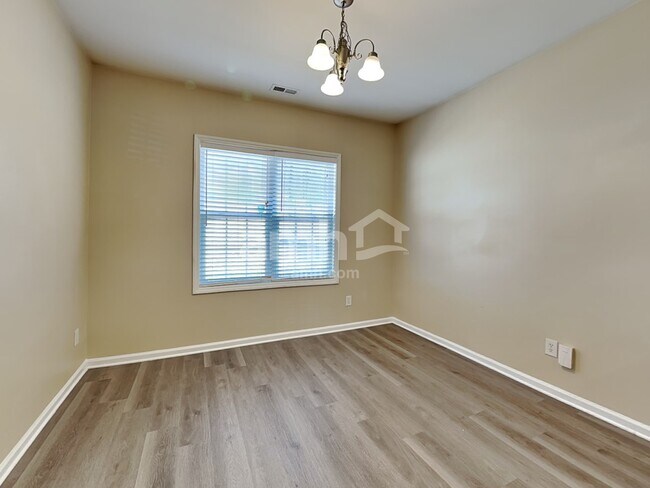 Foto del edificio - 8629 Boysenberry Ln