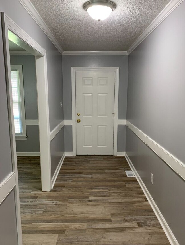 Foto del edificio - 932 Brandywine Ln