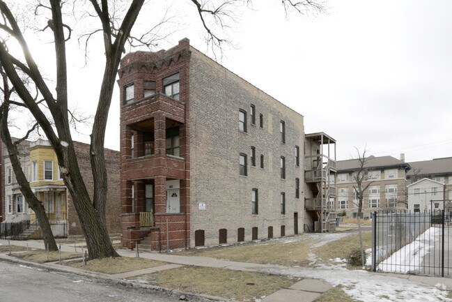 Apartment Building On Madison And Hamlin 1622 s hamlin ave chicago, il 60623 rentals - chicago, il Apartment Building On Madison And Hamlin 1622 s hamlin ave chicago, il 60623 rentals - chicago, il