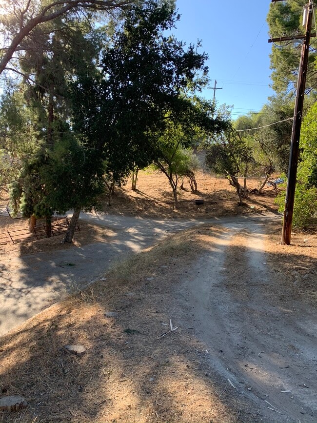 Large lot - 11840 Highwater Rd