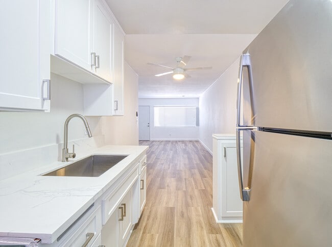 Building Photo - 21107 Amie Ave