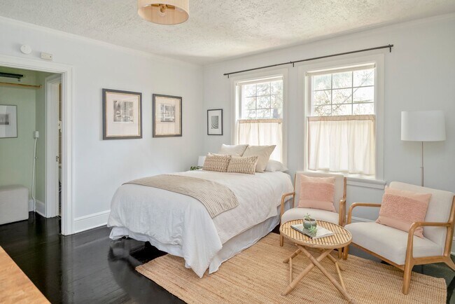 Foto del edificio - Cozy, updated 4th-floor studio in Nob Hill. Convenient location near all the hot spots