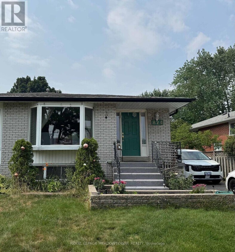 Building Photo - 824 Inverhouse Dr