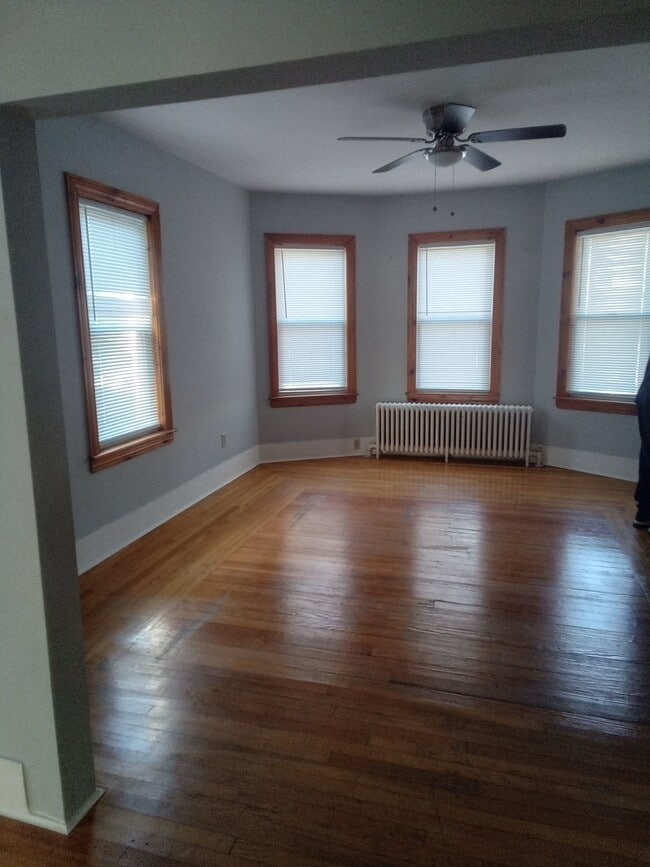 Building Photo - 70 Humphrey St