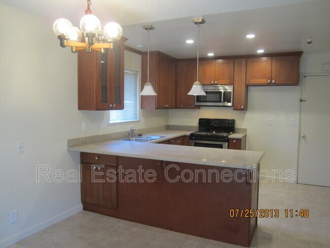 Foto del edificio - 1556 Adrien Dr