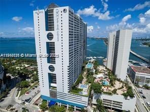 Building Photo - 1717 N Bayshore Dr