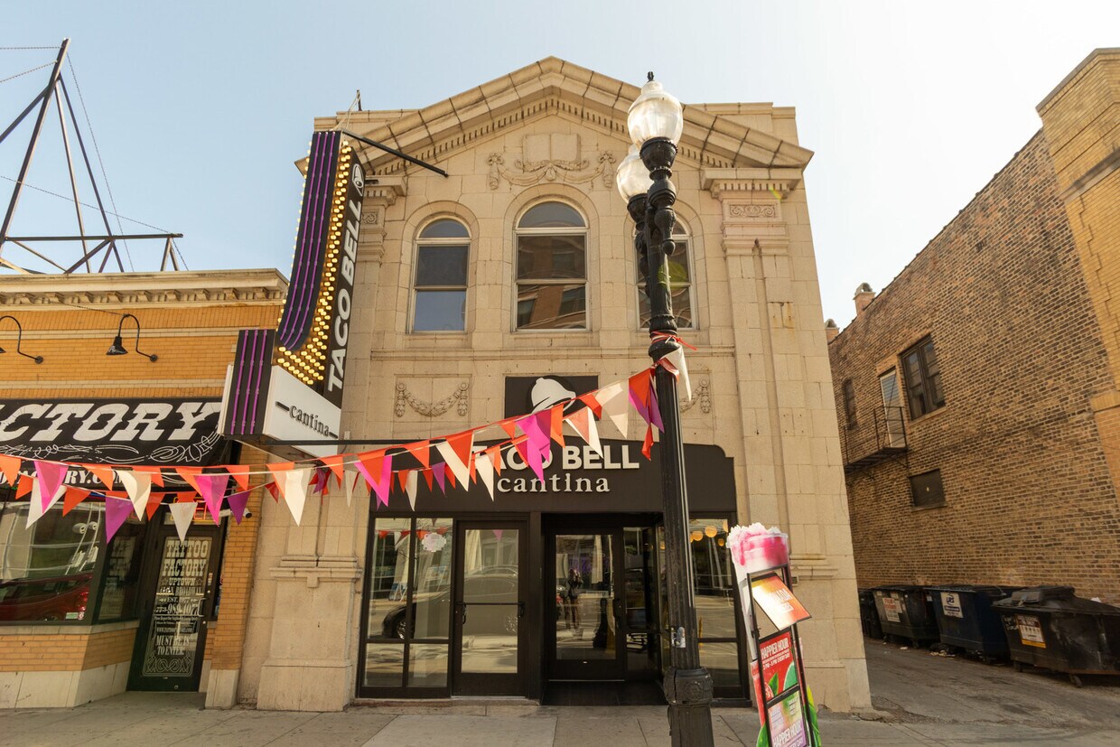 Foto principal - 4437 N Broadway St