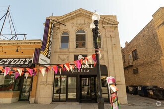 Building Photo - 4437 N Broadway St
