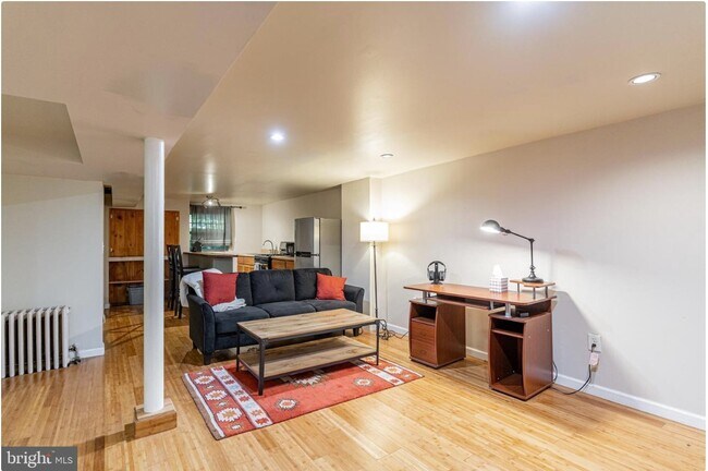 Foto del edificio - 3725 New Hampshire Ave NW