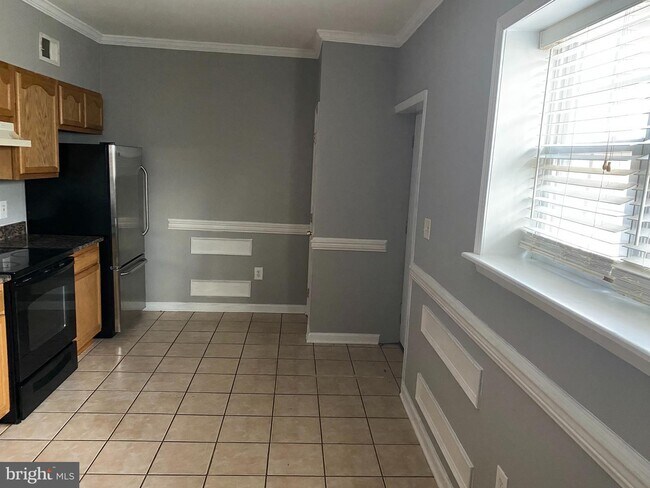 Foto del edificio - 1446 Flowing Springs Rd
